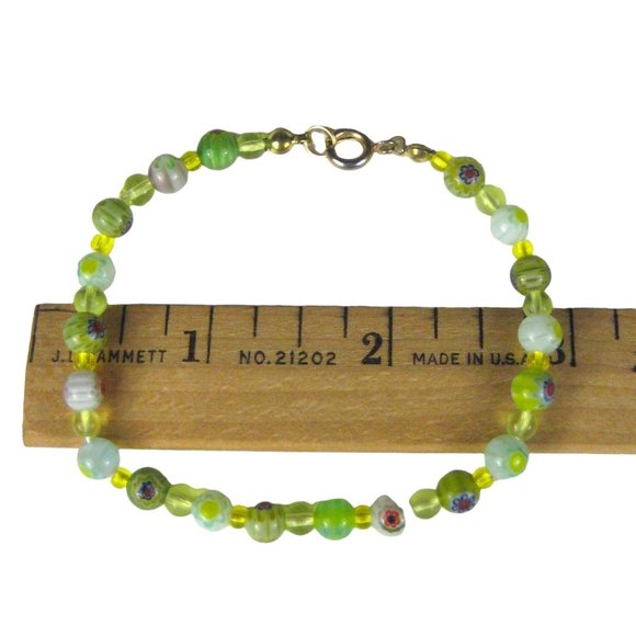 Green Glass Beaded Bracelet 8.75 In Goldtone Jewelry Millefiori Delicate - Picture 4 of 7